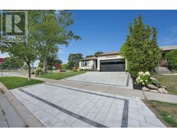 125 ELMCREST ROAD, Toronto, Ontario