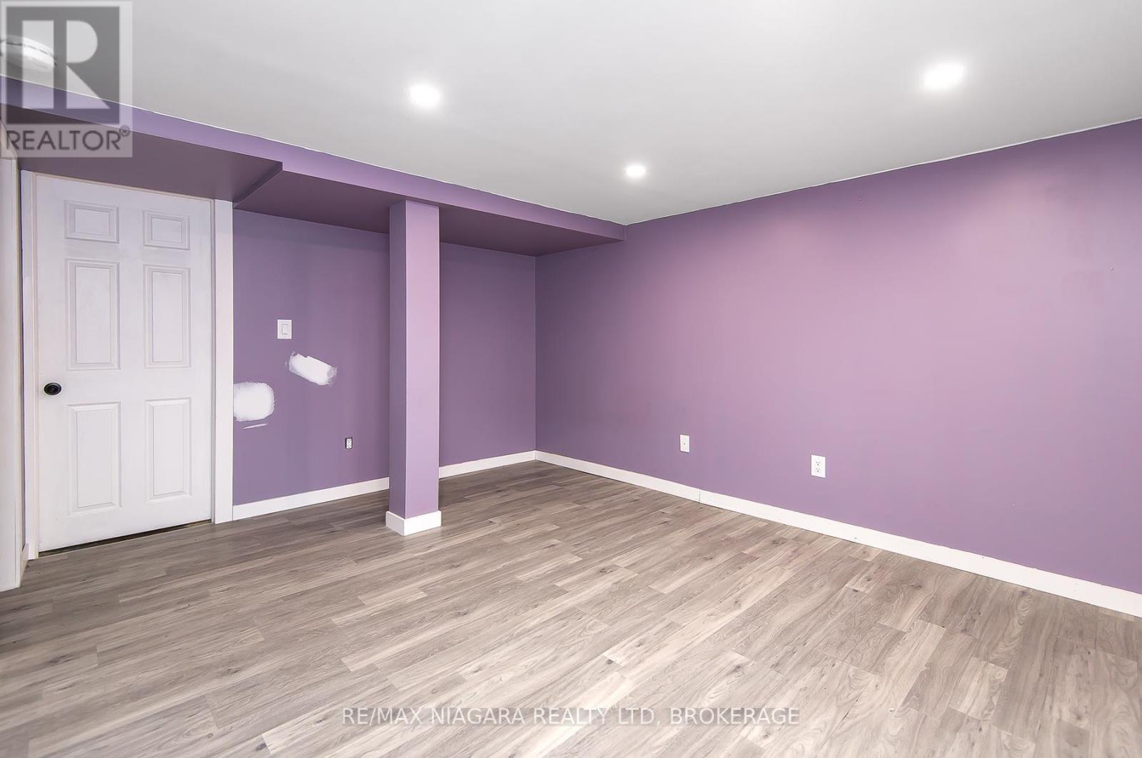 92 Hodgkins Avenue, Thorold, Ontario  L2V 1M1 - Photo 22 - X12484532