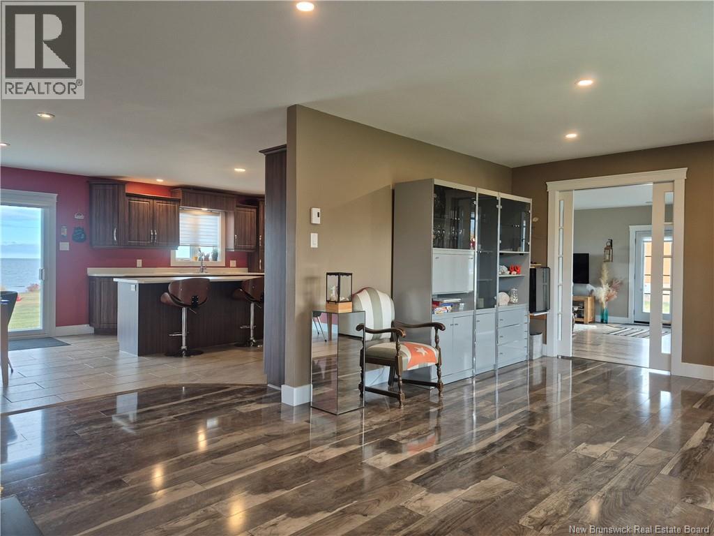 615 Rue Principale, Pointe-Verte, New Brunswick  E8J 2P7 - Photo 14 - NB129093