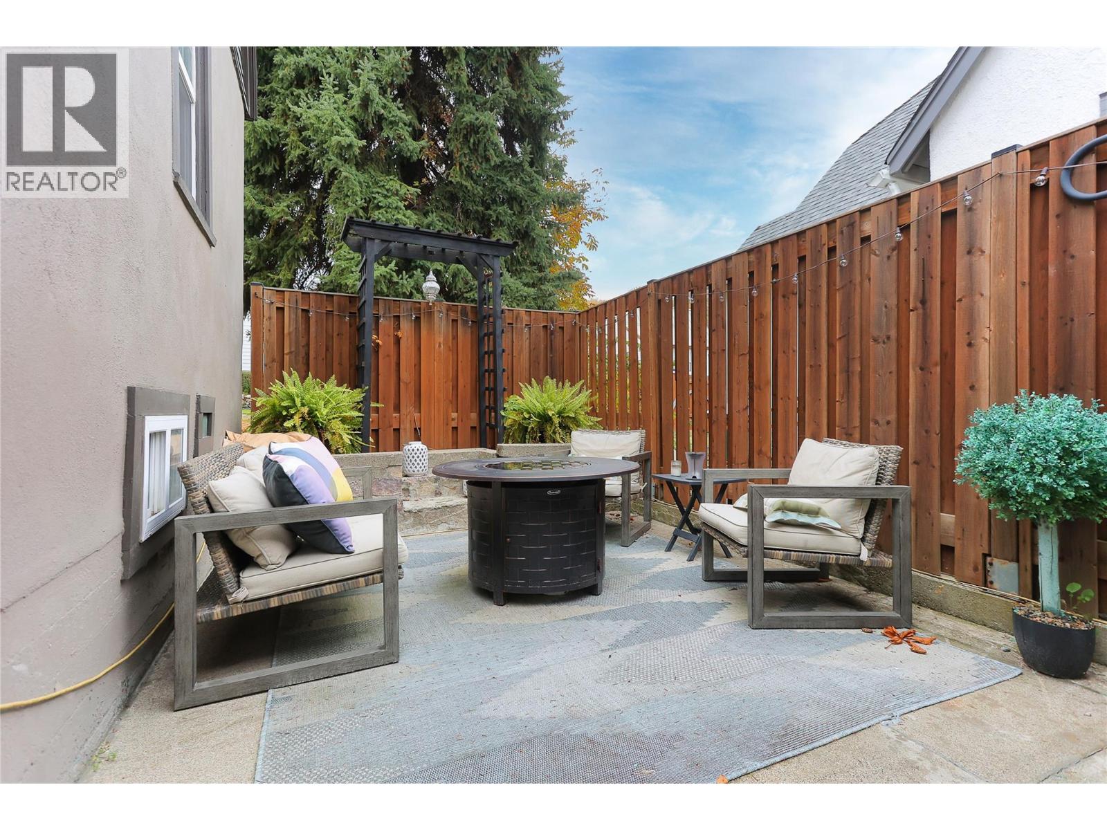 698 Kipling Street, Warfield, British Columbia  V1R 2A2 - Photo 6 - 10366768