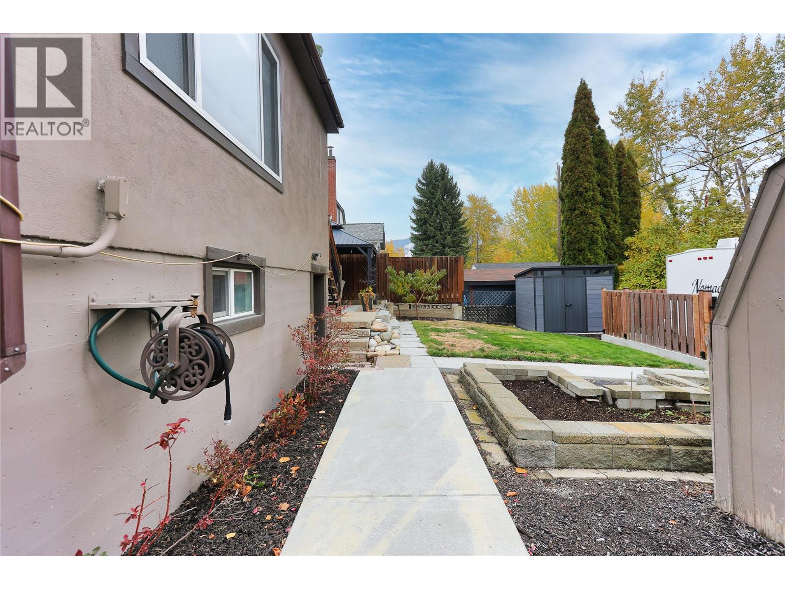 698 Kipling Street, Warfield, British Columbia  V1R 2A2 - Photo 50 - 10366768