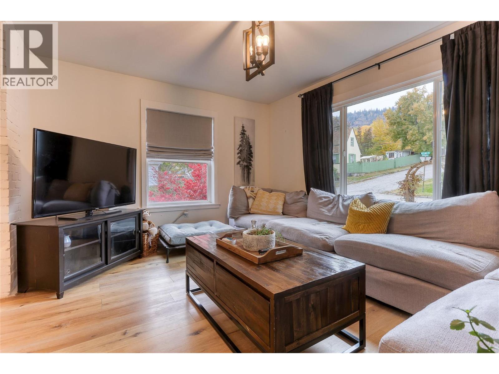 698 Kipling Street, Warfield, British Columbia  V1R 2A2 - Photo 21 - 10366768