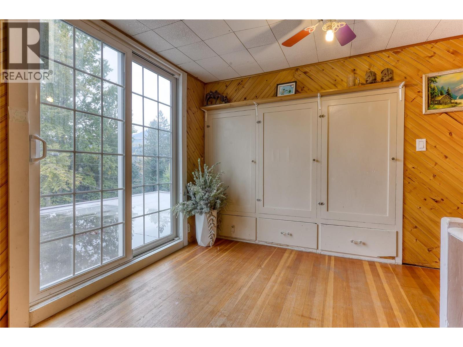 698 Kipling Street, Warfield, British Columbia  V1R 2A2 - Photo 30 - 10366768
