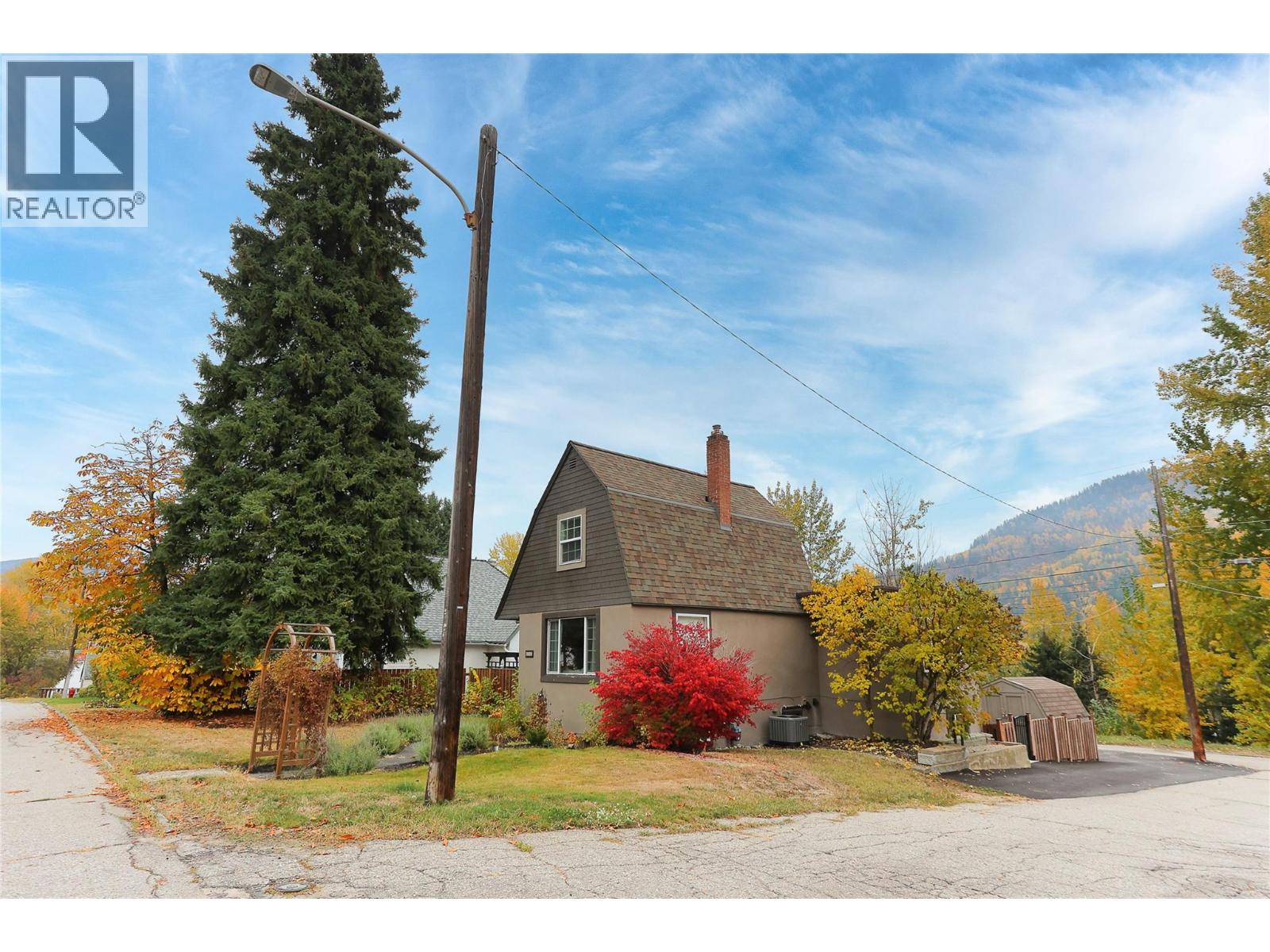 698 Kipling Street, Warfield, British Columbia  V1R 2A2 - Photo 47 - 10366768