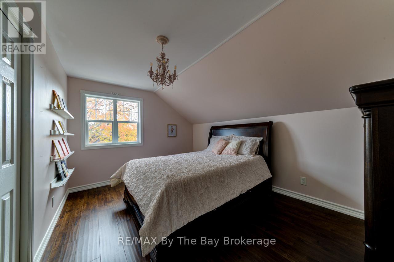 1595 County 42 Road, Clearview, Ontario  L0M 1S0 - Photo 23 - S12484352