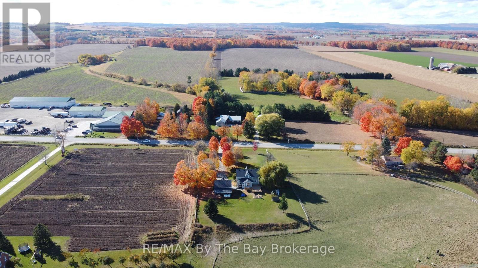 1595 County 42 Road, Clearview, Ontario  L0M 1S0 - Photo 33 - S12484352