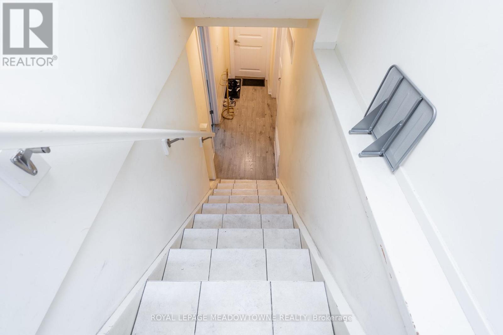 6256 Balmoral Avenue, Niagara Falls, Ontario  L2E 3A6 - Photo 26 - X12484422