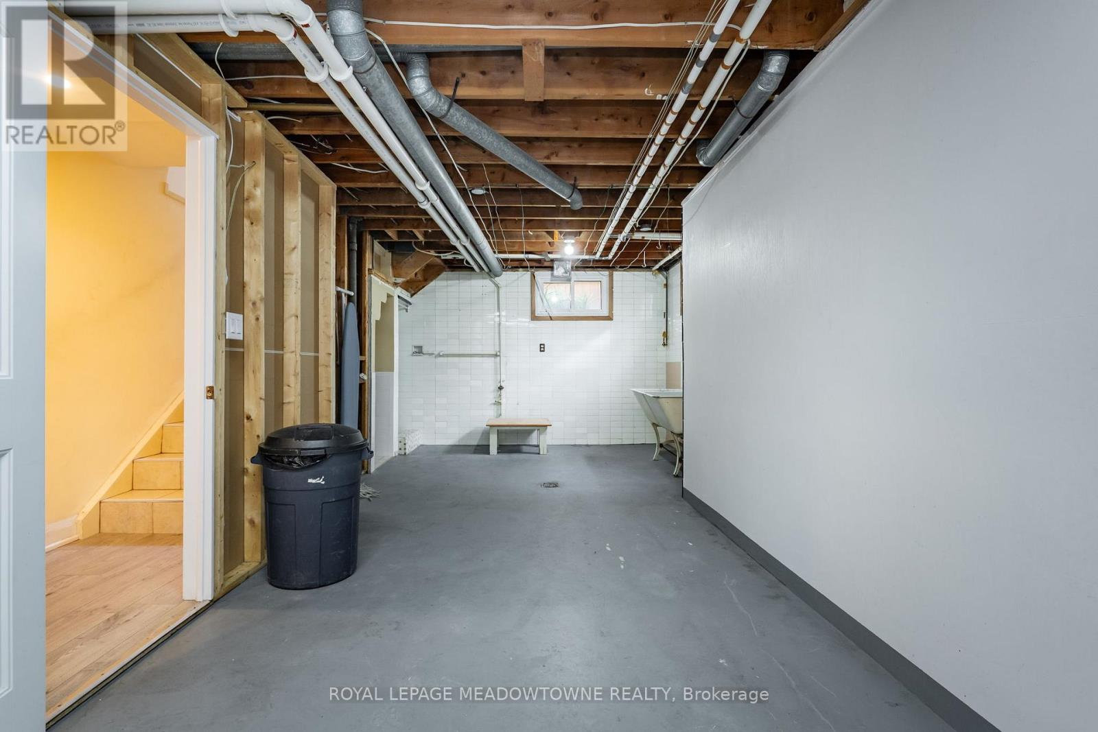 6256 Balmoral Avenue, Niagara Falls, Ontario  L2E 3A6 - Photo 27 - X12484422