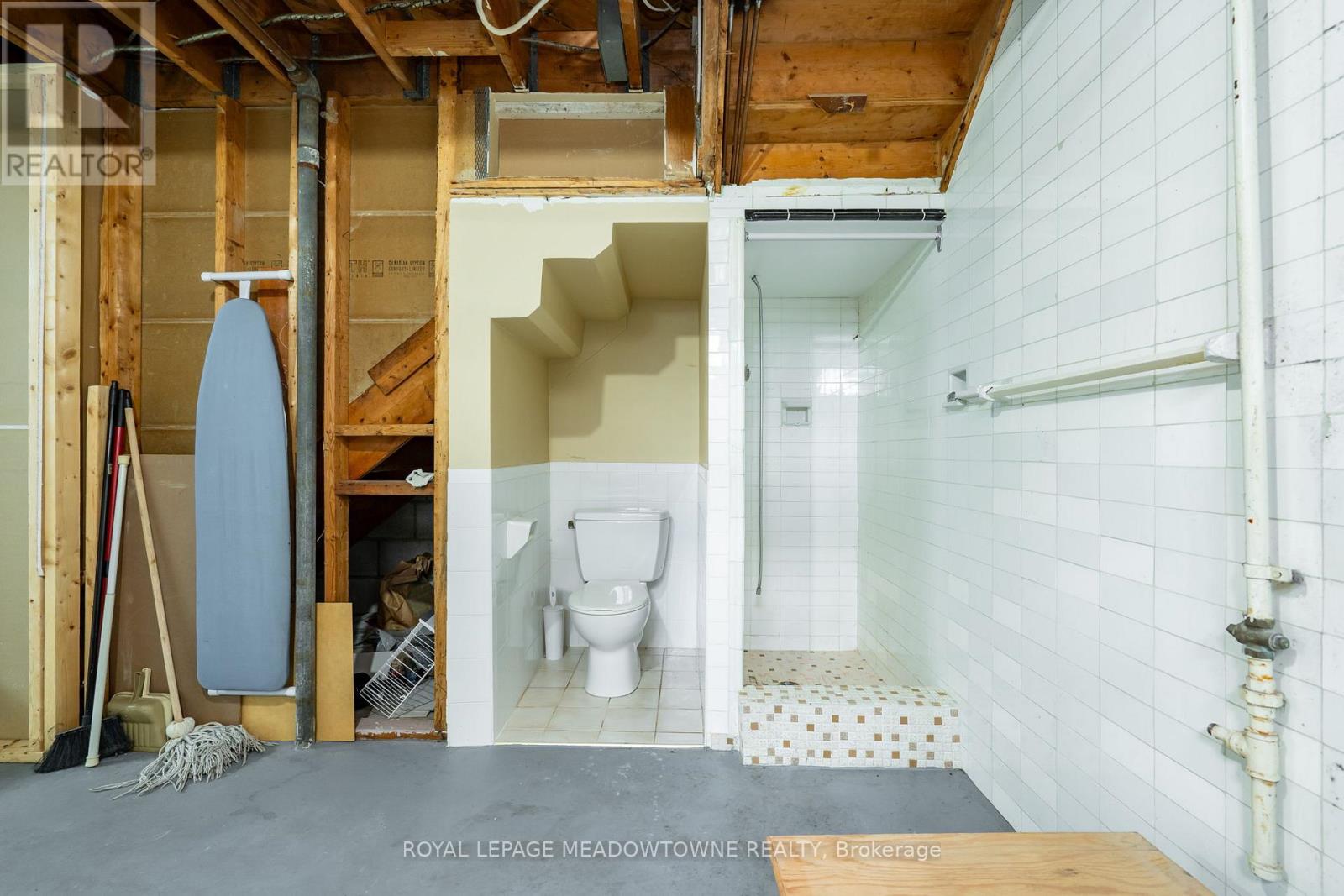 6256 Balmoral Avenue, Niagara Falls, Ontario  L2E 3A6 - Photo 28 - X12484422