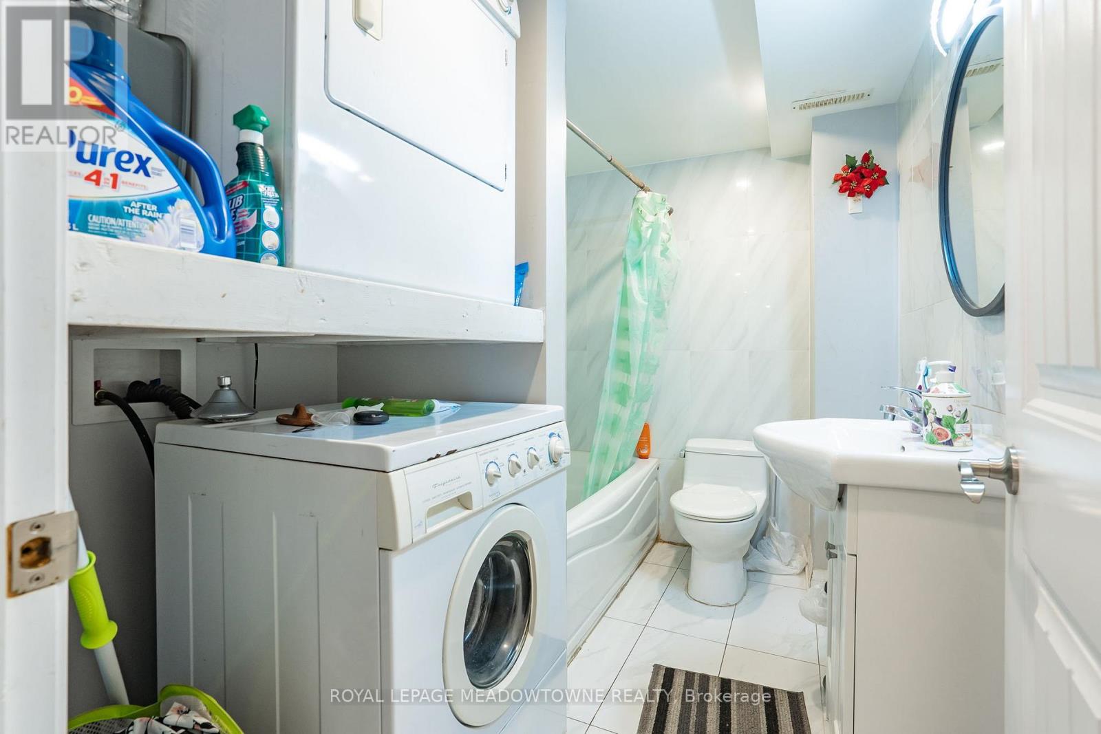 6256 Balmoral Avenue, Niagara Falls, Ontario  L2E 3A6 - Photo 34 - X12484422