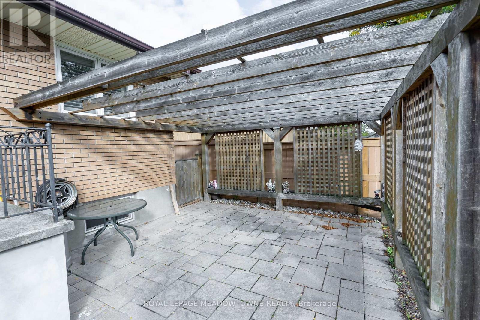 6256 Balmoral Avenue, Niagara Falls, Ontario  L2E 3A6 - Photo 42 - X12484422