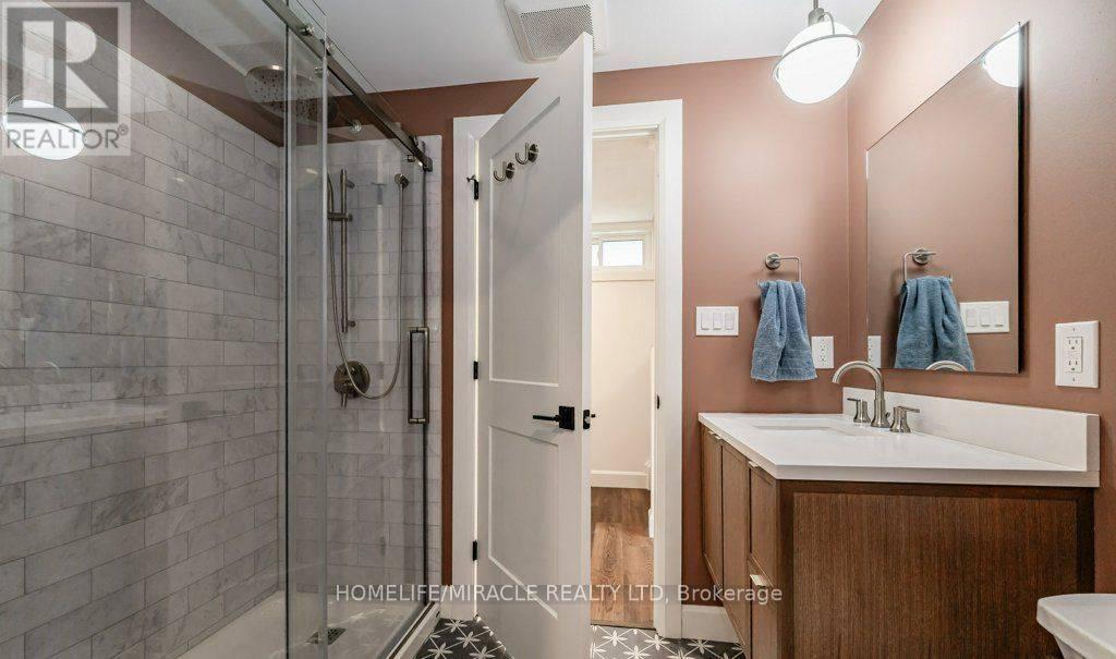 159 Old Carriage Drive, Kitchener, Ontario  N2P 1H5 - Photo 11 - X12484432