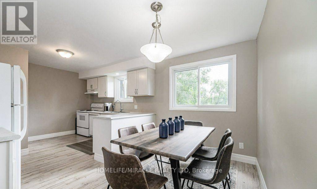 159 Old Carriage Drive, Kitchener, Ontario  N2P 1H5 - Photo 13 - X12484432