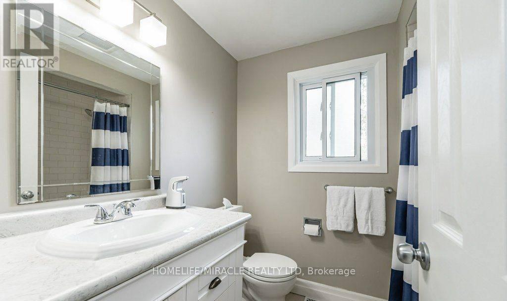 159 Old Carriage Drive, Kitchener, Ontario  N2P 1H5 - Photo 14 - X12484432