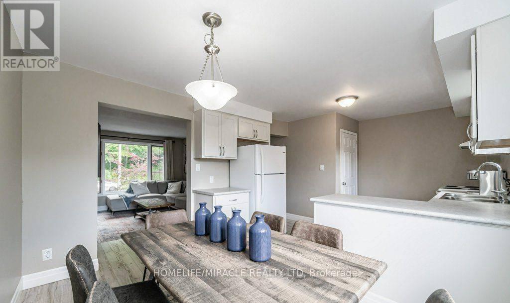 159 Old Carriage Drive, Kitchener, Ontario  N2P 1H5 - Photo 18 - X12484432