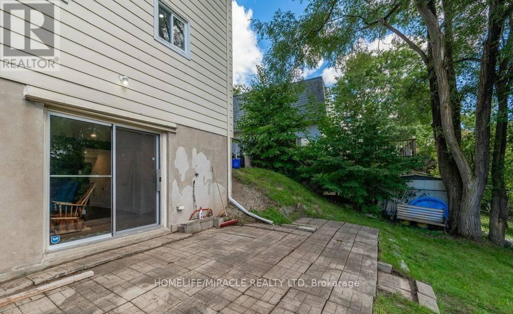 159 Old Carriage Drive, Kitchener, Ontario  N2P 1H5 - Photo 23 - X12484432