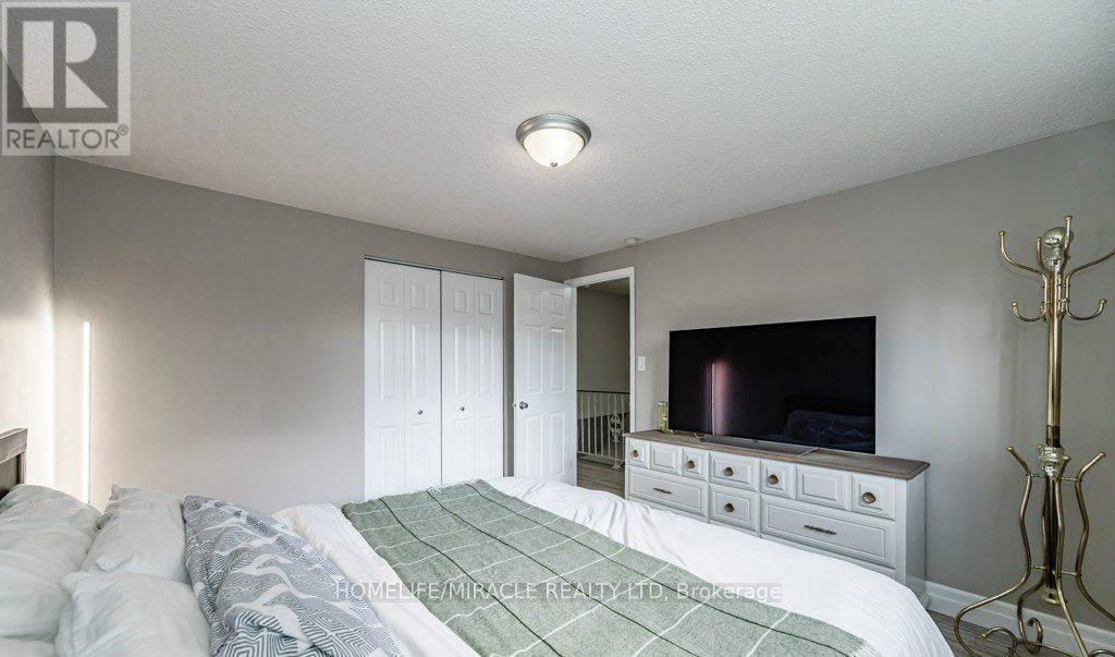 159 Old Carriage Drive, Kitchener, Ontario  N2P 1H5 - Photo 8 - X12484432