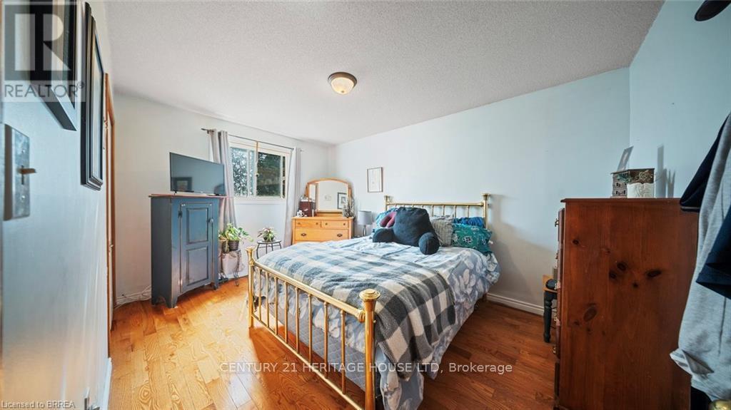 6442 Taylor Street, Niagara Falls, Ontario  L2G 2G1 - Photo 15 - X12484463