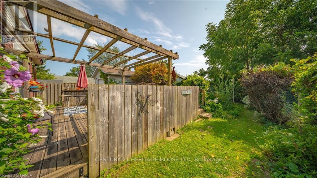 6442 Taylor Street, Niagara Falls, Ontario  L2G 2G1 - Photo 28 - X12484463