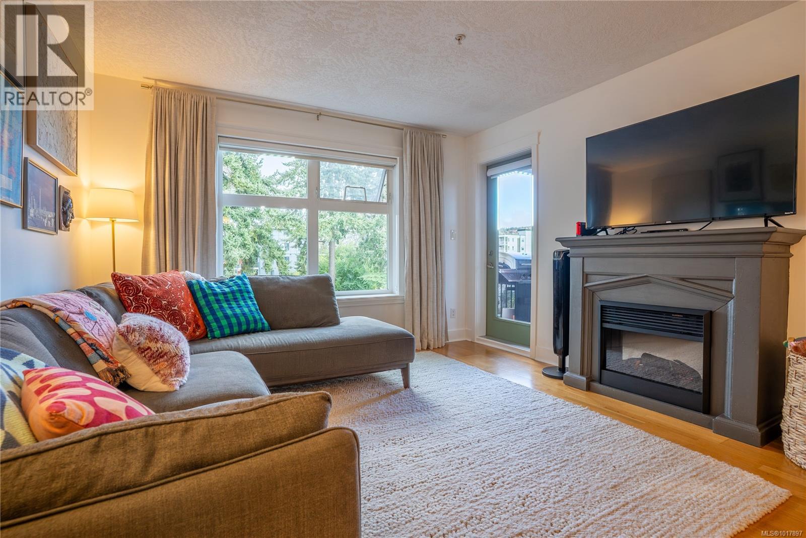 306 2717 Peatt Rd, Langford, British Columbia