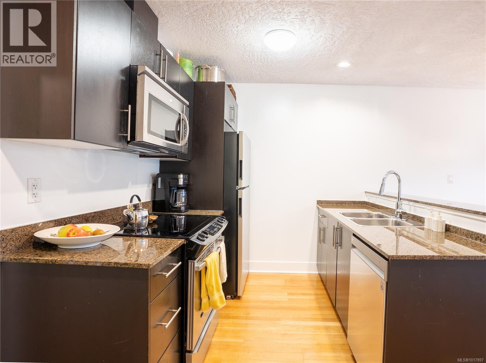 306 2717 Peatt Rd, Langford, British Columbia  V9B 3V2 - Photo 10 - 1017897