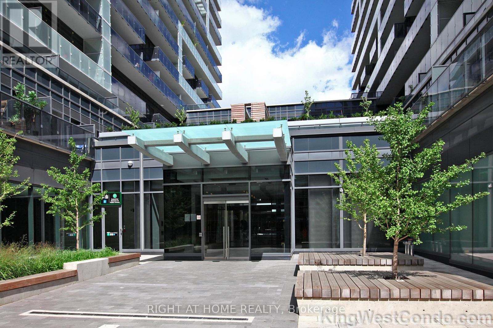 453 - 1030 KING STREET W, Toronto, Ontario