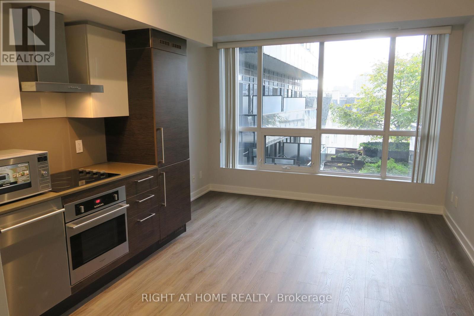 453 - 1030 King Street W, Toronto, Ontario  M6K 0B4 - Photo 4 - C12484490