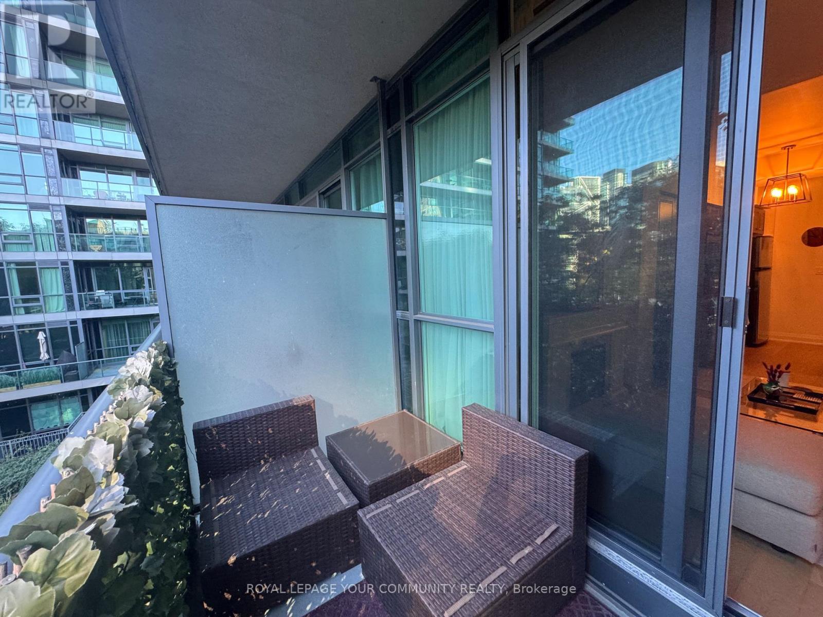 384 - 209 Fort York Boulevard, Toronto, Ontario  M5V 4A1 - Photo 18 - C12484504