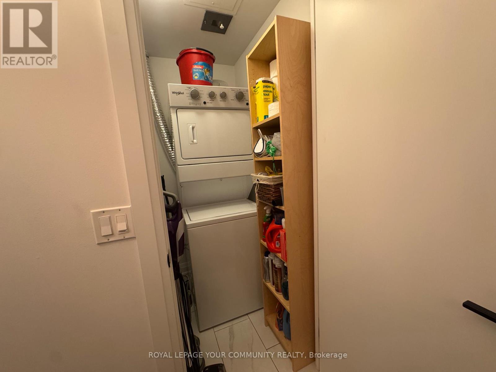 384 - 209 Fort York Boulevard, Toronto, Ontario  M5V 4A1 - Photo 21 - C12484504