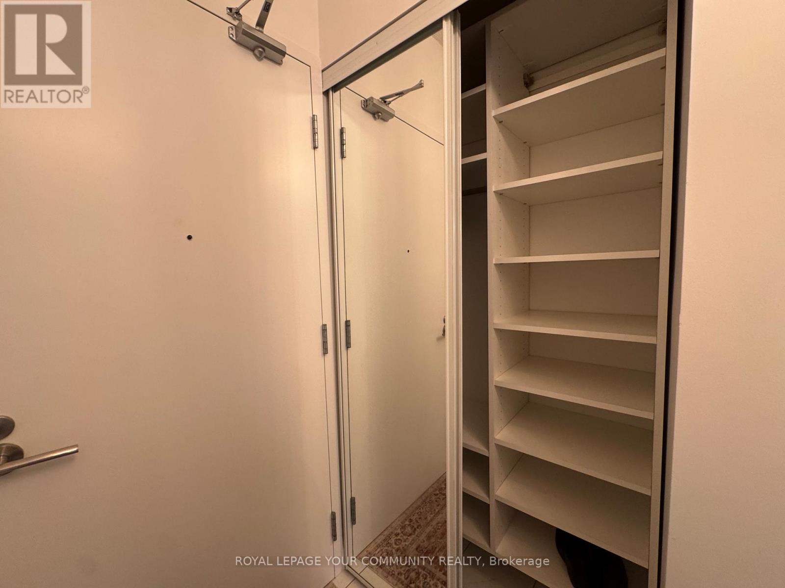 384 - 209 Fort York Boulevard, Toronto, Ontario  M5V 4A1 - Photo 22 - C12484504