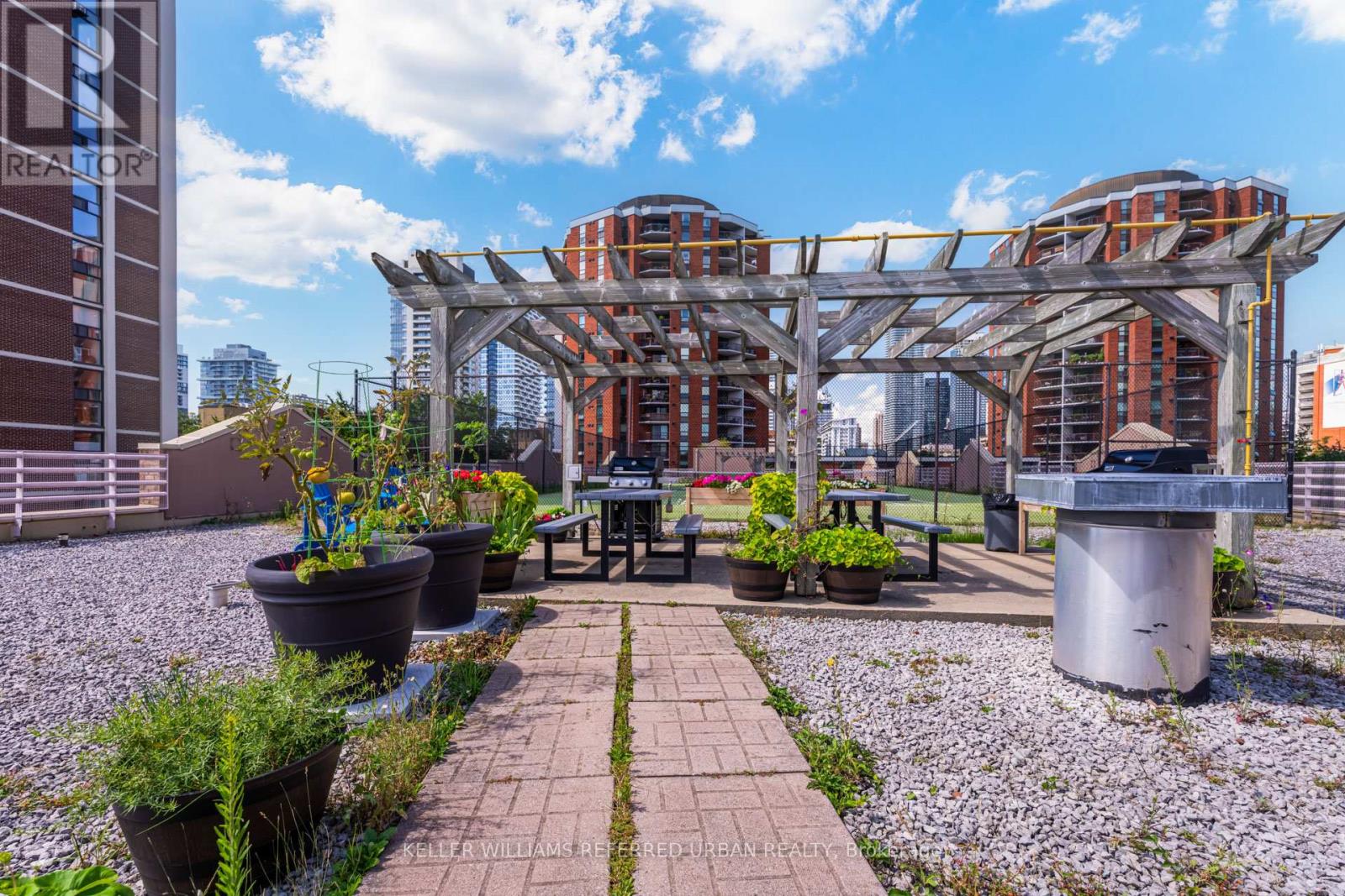 332 - 60 Homewood Avenue, Toronto, Ontario  M4Y 2X4 - Photo 19 - C12484513