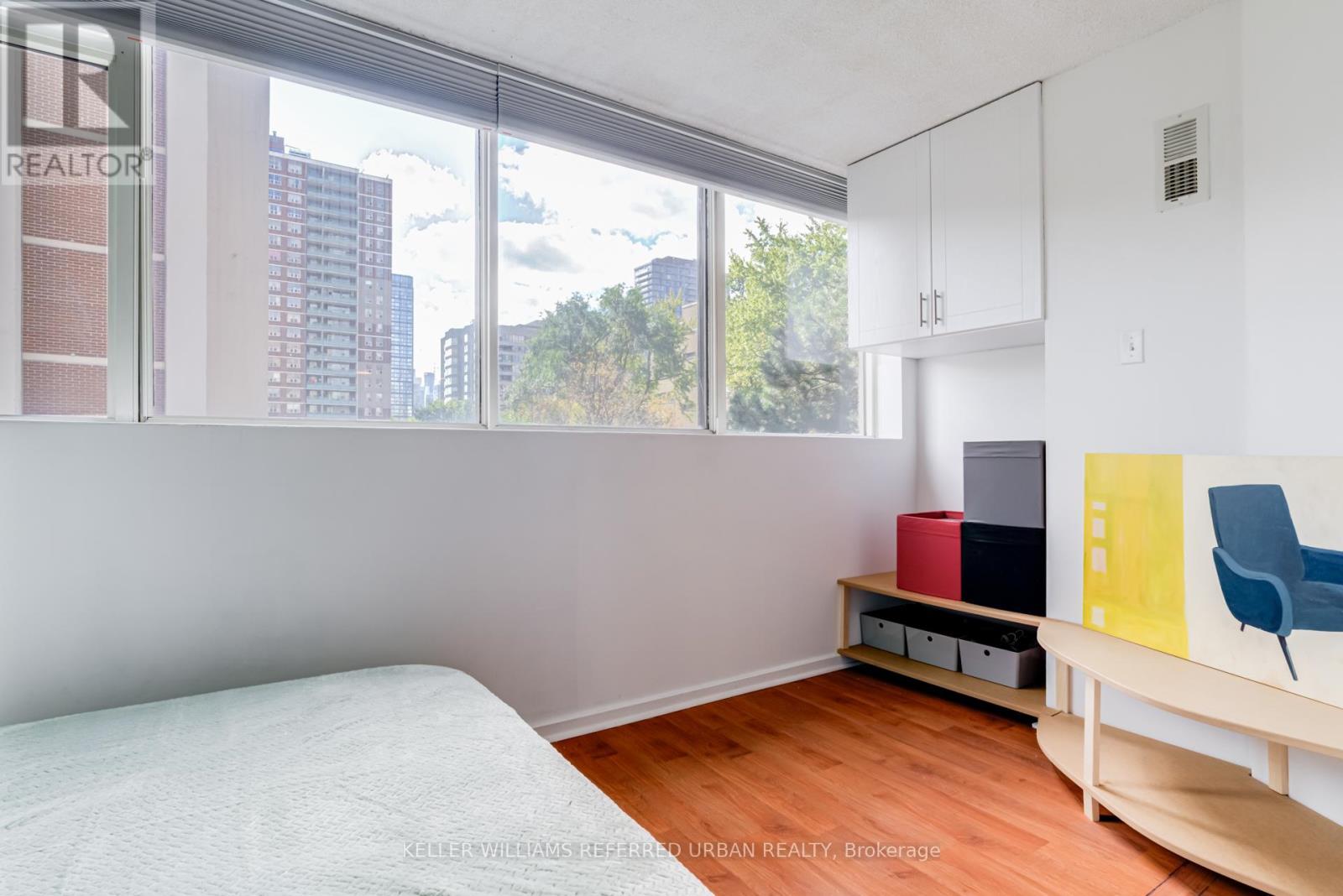 332 - 60 Homewood Avenue, Toronto, Ontario  M4Y 2X4 - Photo 9 - C12484513