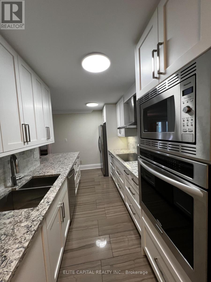 711 - 24 Wellesley Street W, Toronto, Ontario  M4Y 2X6 - Photo 3 - C12484548