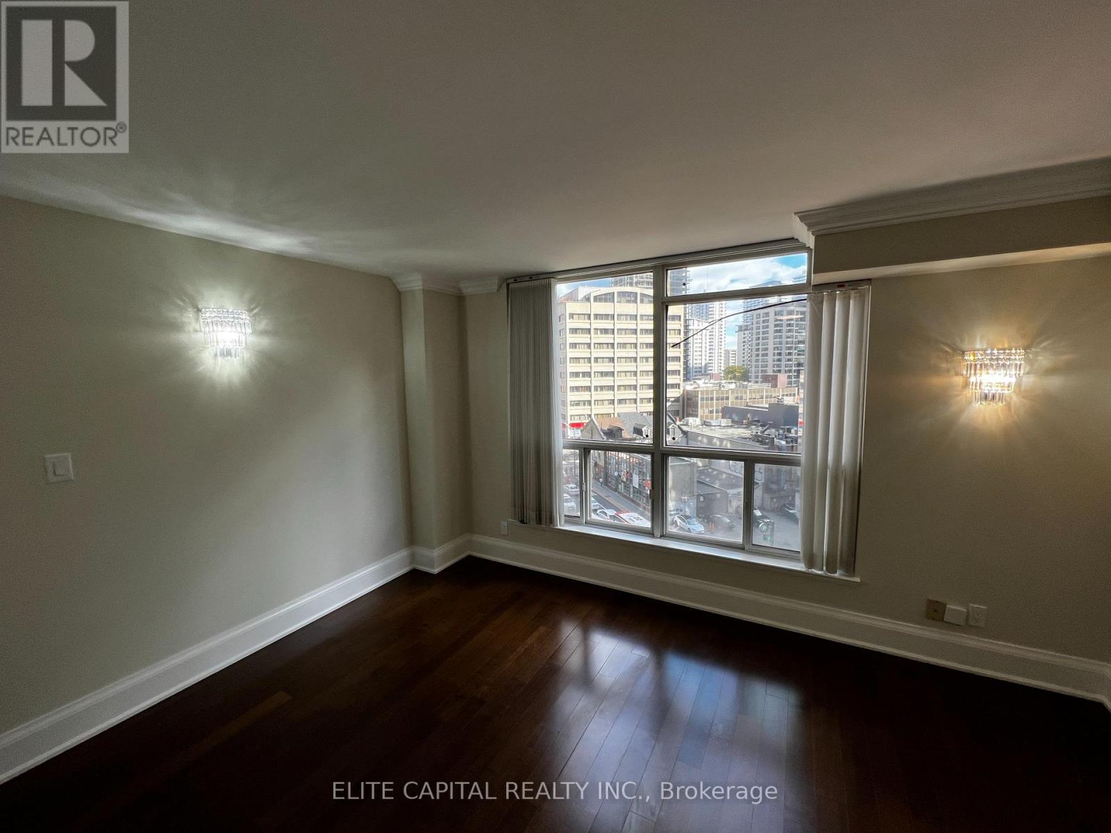 711 - 24 Wellesley Street W, Toronto, Ontario  M4Y 2X6 - Photo 7 - C12484548