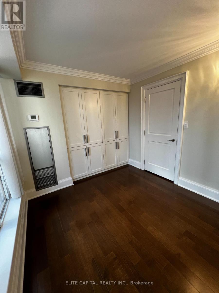 711 - 24 Wellesley Street W, Toronto, Ontario  M4Y 2X6 - Photo 8 - C12484548