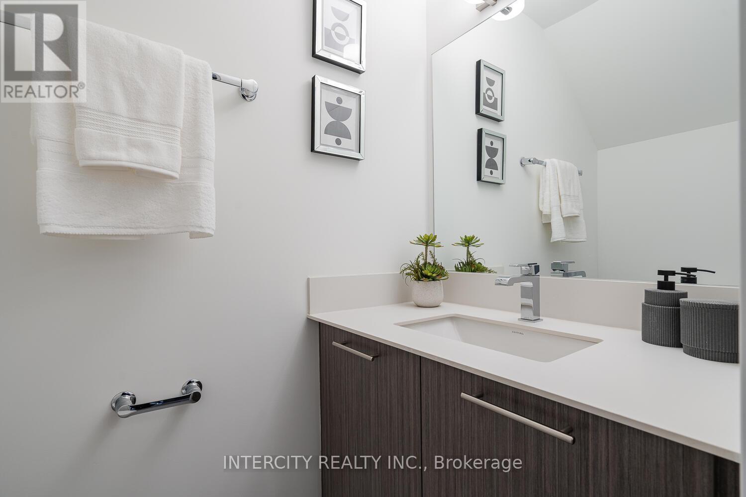 38 - 851 Sheppard Avenue W, Toronto, Ontario  M3H 0G2 - Photo 11 - C12484568