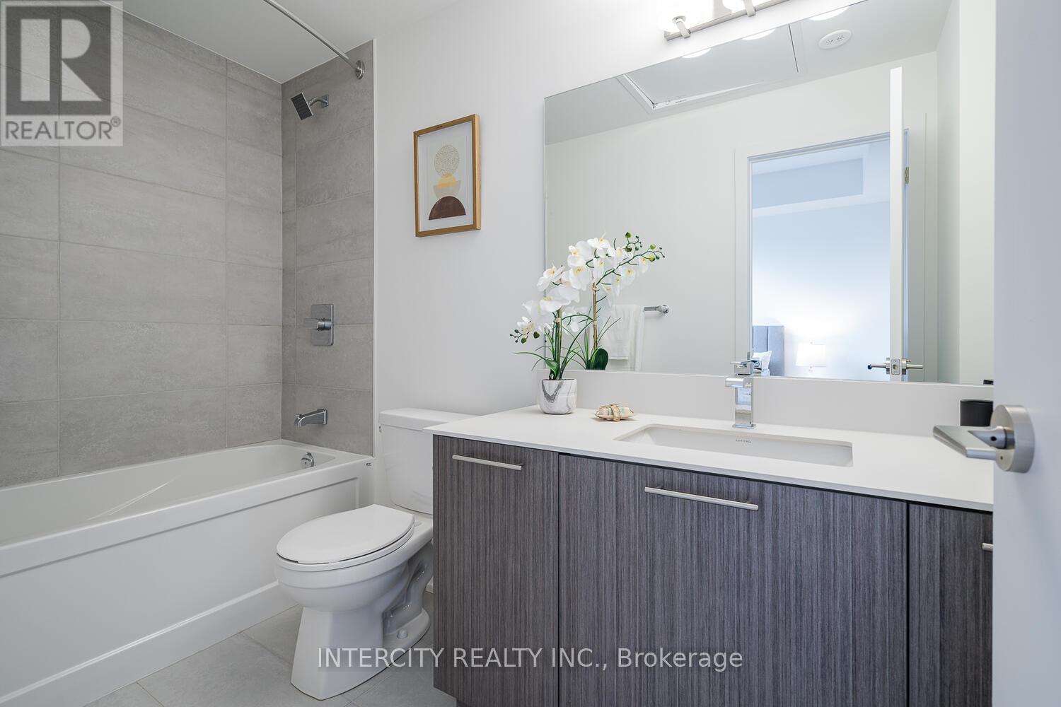 38 - 851 Sheppard Avenue W, Toronto, Ontario  M3H 0G2 - Photo 25 - C12484568