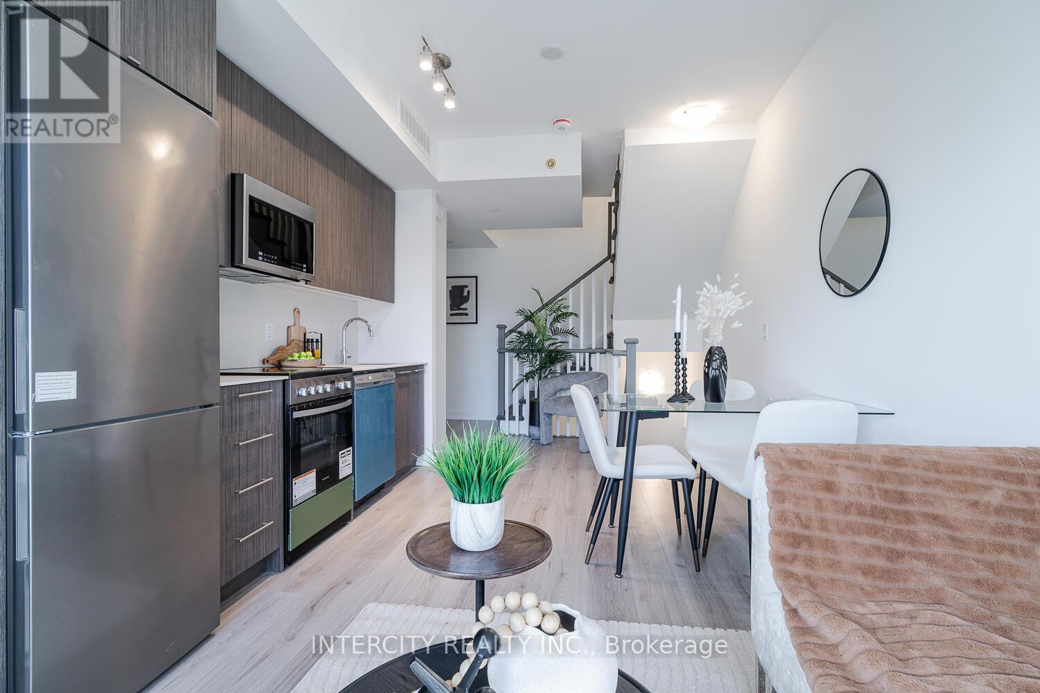 38 - 851 Sheppard Avenue W, Toronto, Ontario  M3H 0G2 - Photo 7 - C12484568