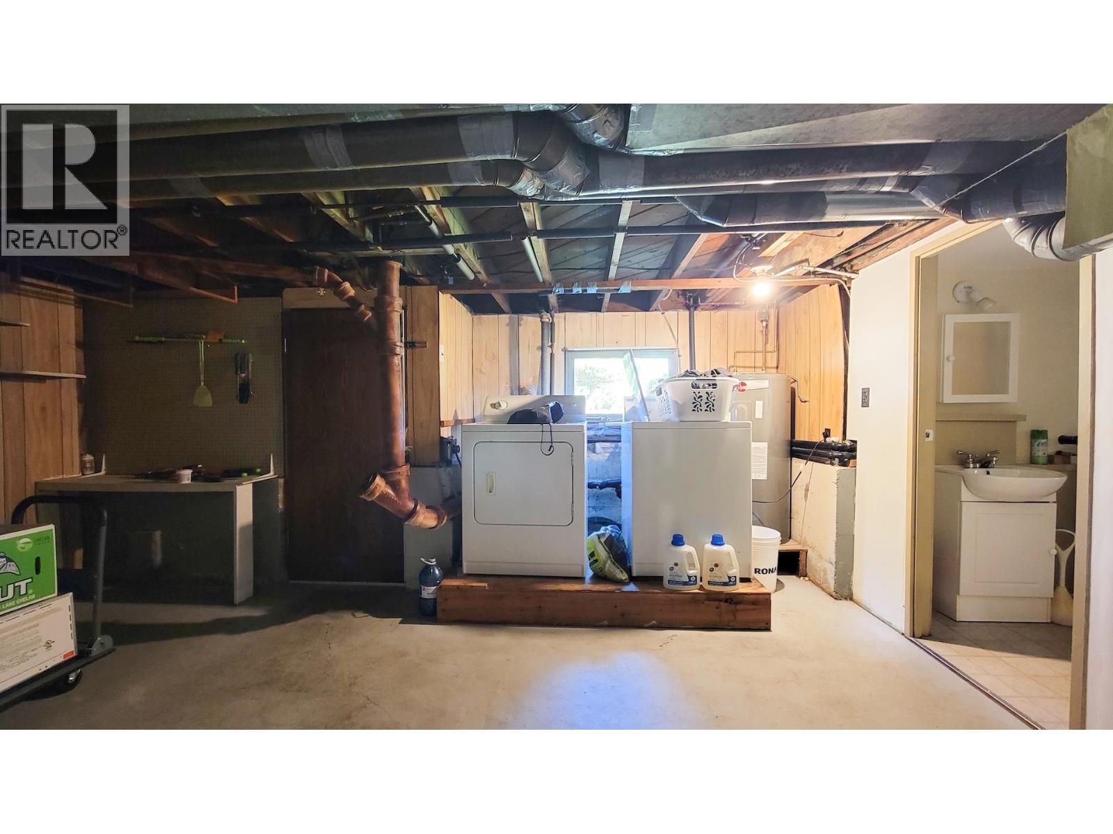 442 W 23rd Street, North Vancouver, British Columbia  V7M 2B7 - Photo 33 - R3047126