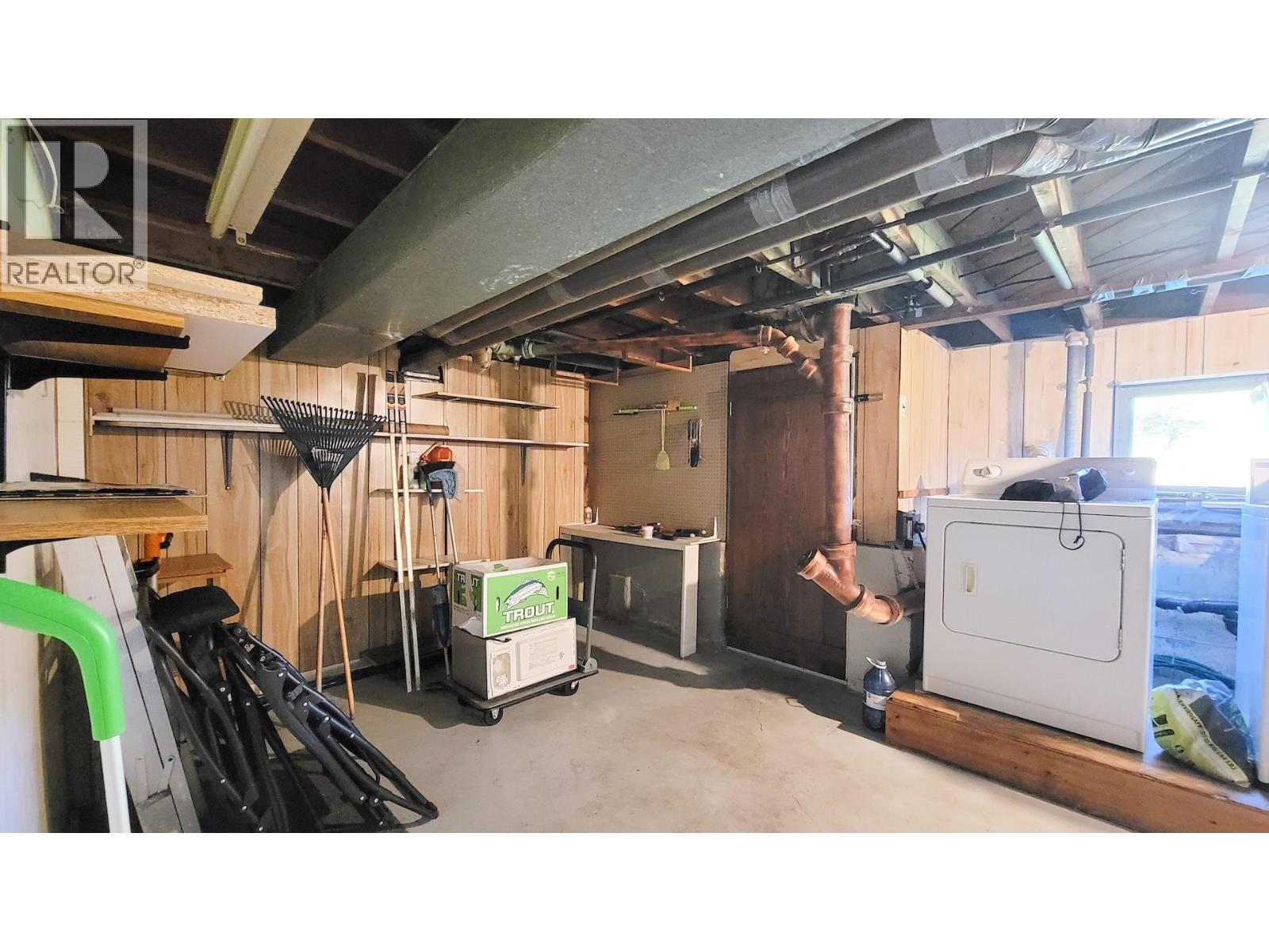 442 W 23rd Street, North Vancouver, British Columbia  V7M 2B7 - Photo 34 - R3047126