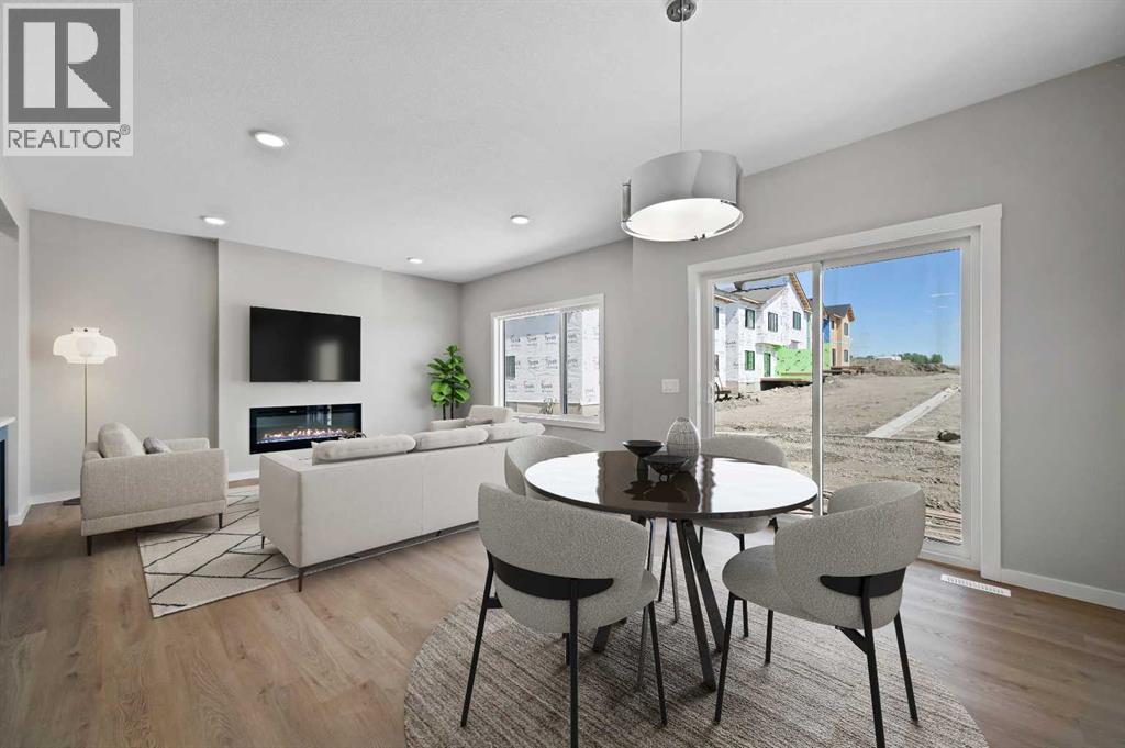 7 Heritage Link, Cochrane, Alberta  T4C 2J8 - Photo 3 - A2248165