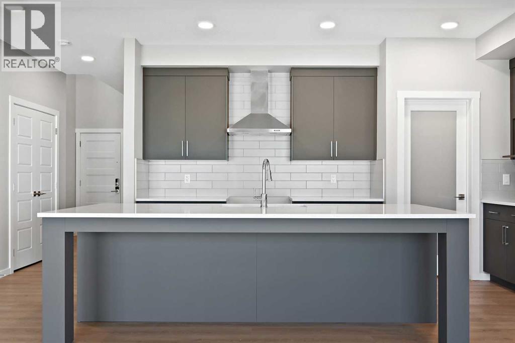 7 Heritage Link, Cochrane, Alberta  T4C 2J8 - Photo 10 - A2248165