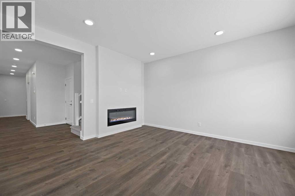 11 Heritage Link, Cochrane, Alberta  T4C 2J8 - Photo 19 - A2248171