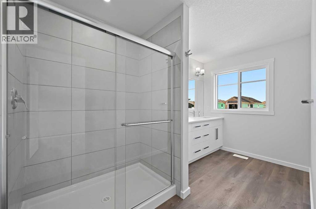 11 Heritage Link, Cochrane, Alberta  T4C 2J8 - Photo 35 - A2248171