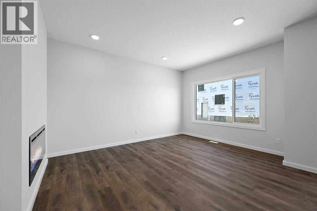 11 Heritage Link, Cochrane, Alberta  T4C 2J8 - Photo 23 - A2248171