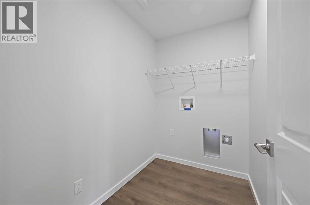 11 Heritage Link, Cochrane, Alberta  T4C 2J8 - Photo 32 - A2248171