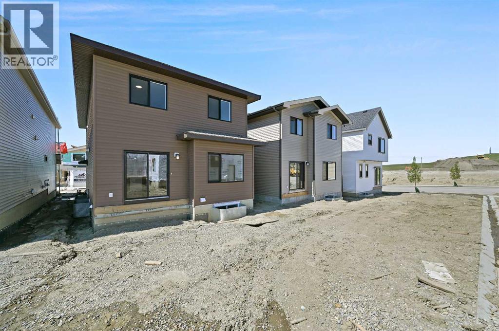 11 Heritage Link, Cochrane, Alberta  T4C 2J8 - Photo 39 - A2248171