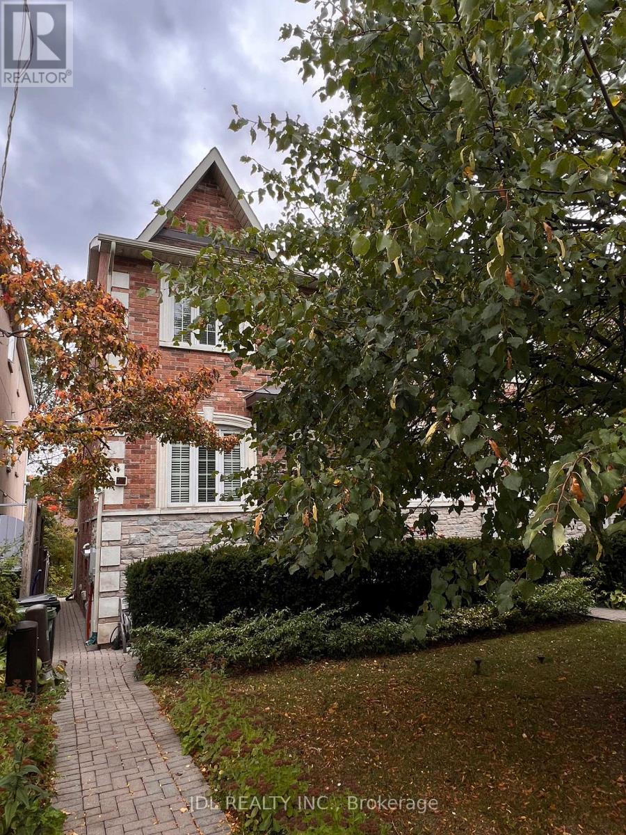198a Finch Avenue E, Toronto, Ontario  M2N 4R9 - Photo 2 - C12330064