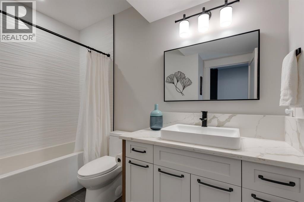 3312 Caribou Drive Nw, Calgary, Alberta  T2L 0S5 - Photo 41 - A2265839