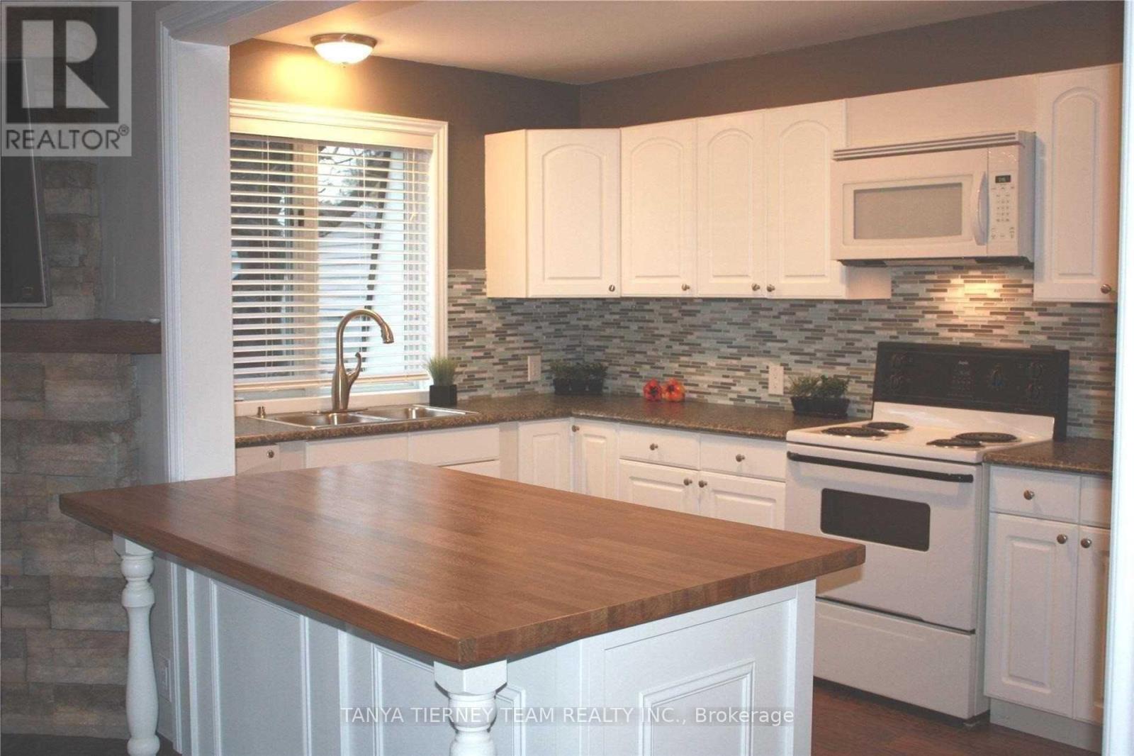 206b Palace Street, Whitby, Ontario  L1N 5G2 - Photo 11 - E12484499